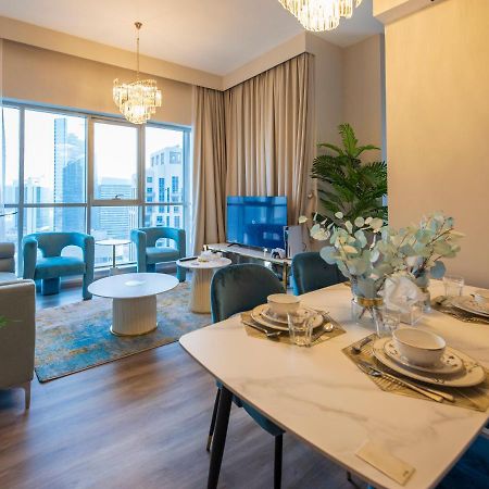 First Class 2Br With Burj Khalifa & Downtown View Дубай Екстериор снимка