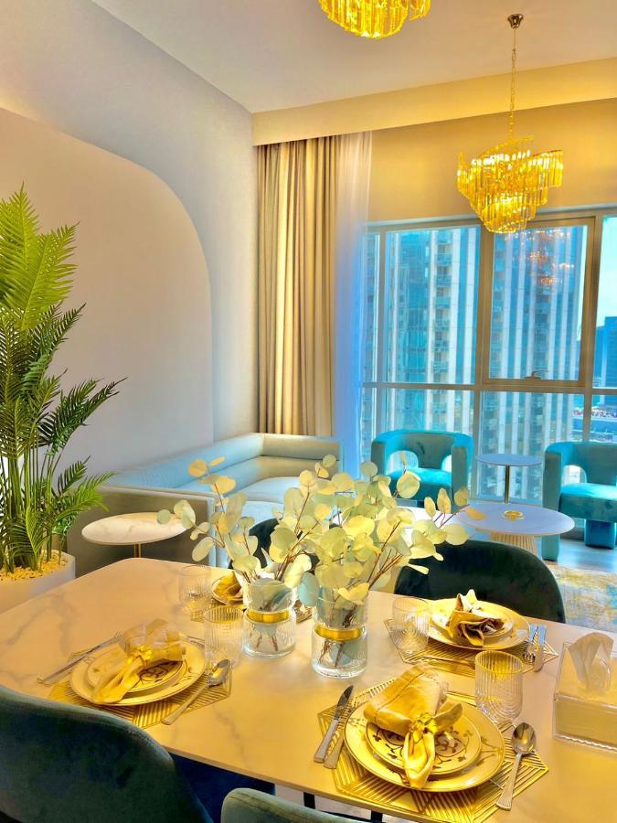 First Class 2Br With Burj Khalifa & Downtown View Дубай Екстериор снимка