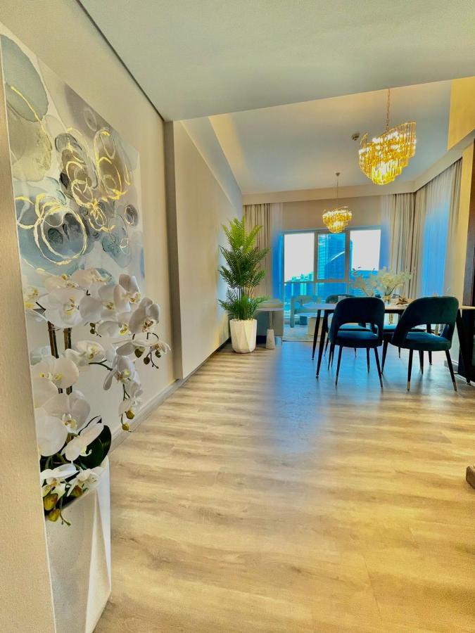 First Class 2Br With Burj Khalifa & Downtown View Дубай Екстериор снимка