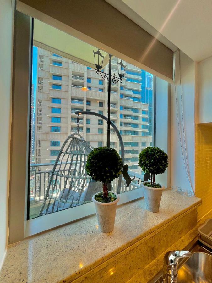First Class 2Br With Burj Khalifa & Downtown View Дубай Екстериор снимка