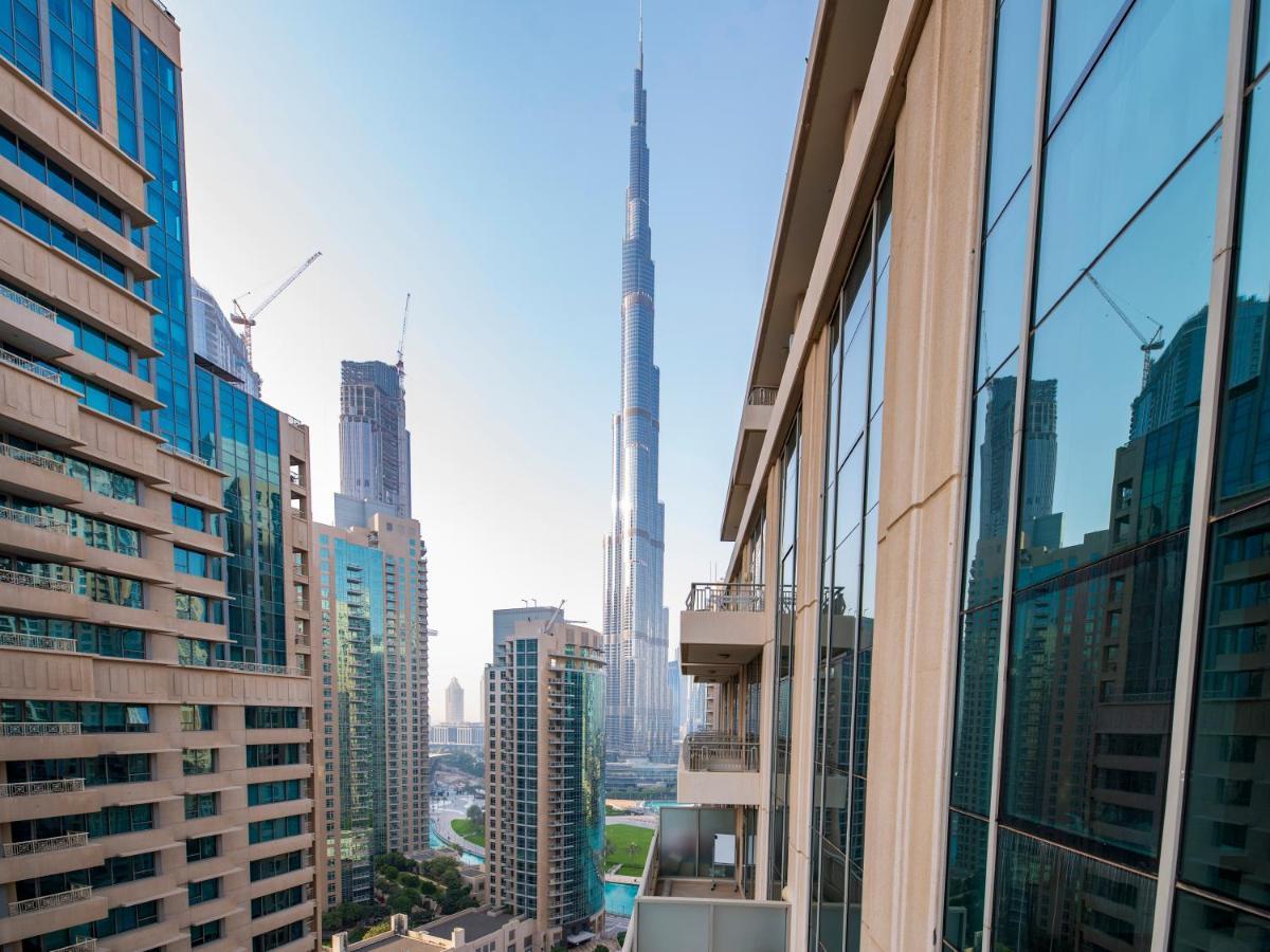 First Class 2Br With Burj Khalifa & Downtown View Дубай Екстериор снимка